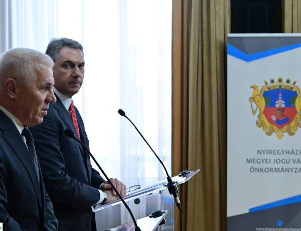 Elképesztő fejlesztési pénzek kerülnek Nyíregyházára - Mutatjuk mire tett ígéretet a építési és közlekedési miniszter