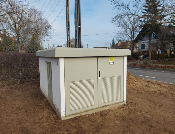 Új trafóházat kapott a Fürdő utca                   