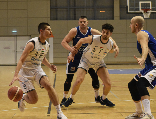 Lehet fiatalok nevelése közben is jó eredményeket elérni 