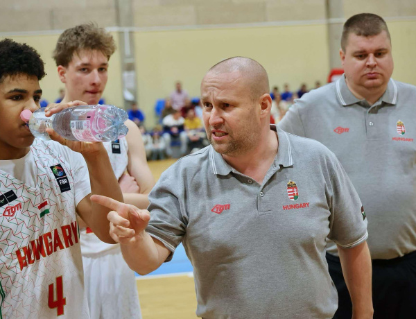 Az NYKK vezetőedzője irányítja az U16-os kosárlabda válogatottat