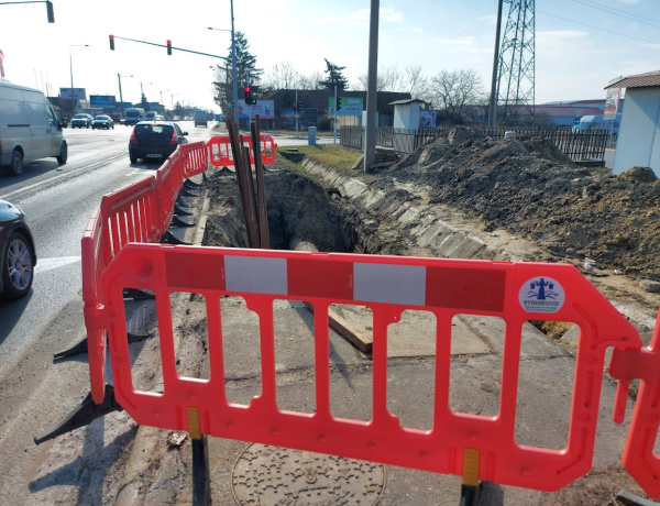 Elhúzódnak a földmunkák                   