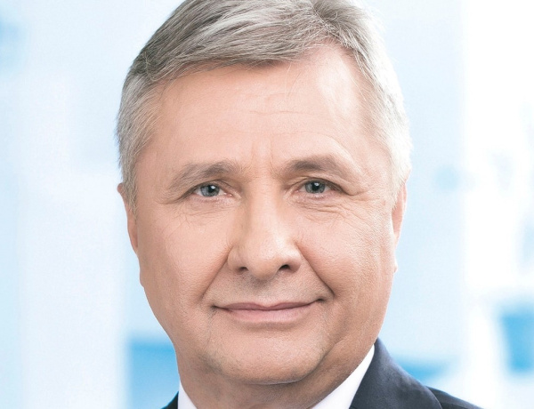 Vinnai Győző fogadóórát tart                     