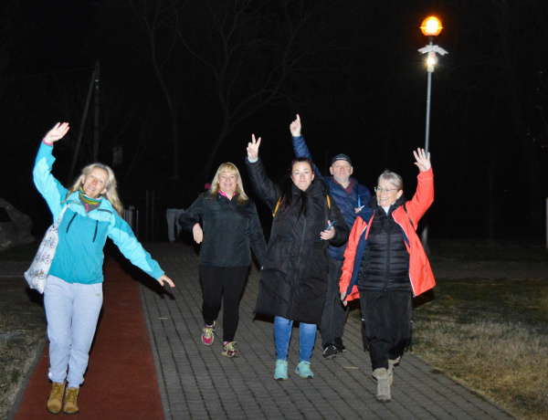 Nőnapi meglepetés  - Alkonyati sétára csábít a Zöld Kerék Alapítvány  