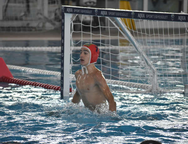 Büntetőkkel nyertek Tatabányán  az AQUA SE U15-ös vízilabdásai  