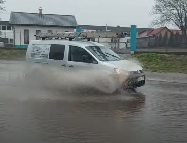 Sokan csak otthon vették észre, hogy eltűnt a rendszámtábla
