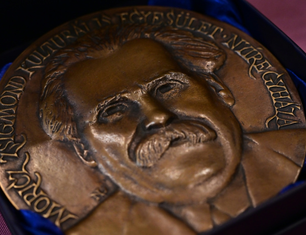 Móricz-emlékérem – Szakma iránti elkötelezettségéért tüntették ki Molnár Sándor muzeológust