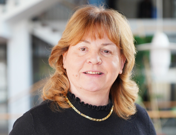 A lifelong learningtől az egyetemi tanári címig: Dr. Kálmán Anikó