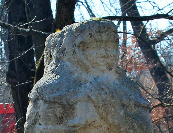 Amiről az utcák mesélnek... - Sóstógyógyfürdő női szobrai 5.