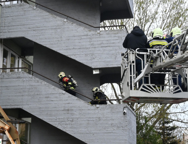 Lépcsőfutás – 19. alkalommal szerveztek versenyt a vármegye tűzoltóinak