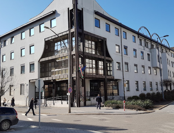 Csaknem 400 ezer adózónak küldött pótlékértesítést a NAV