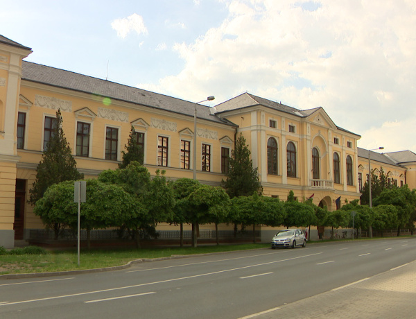 Értékes Esték – Bemutatták a Túróczy Zoltán Evangélikus iskola épületét