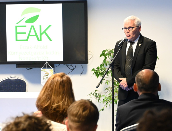 Konferencia – Hulladékgazdálkodás fontossága a cégek és az iskolák szemszögéből