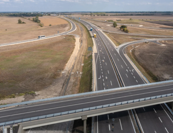 Már keresik a Nyíregyházát Debrecennel összekötő négysávos út tervezőjét!