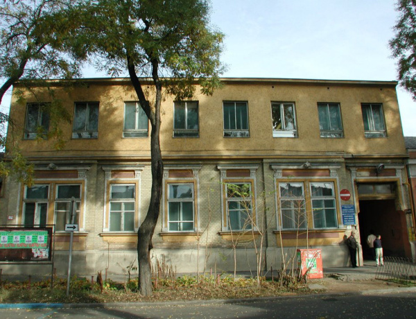 Amiről az utcák mesélnek... - Az egykori Nyíregyházi Kerületi Munkás­biztosító Pénztár és épülete