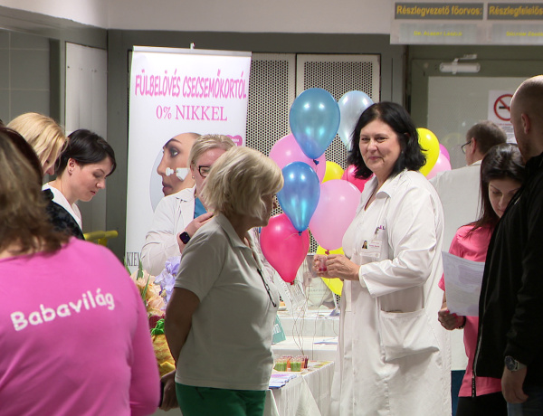 Várandósság hete – Standokkal, felkészítőkkel várták a kismamákat a Jósa András Tagkórházban