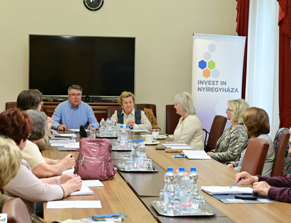 Idősügyi Tanács – Pályázatok és juttatási aktualitások a szépkorúak ülésén