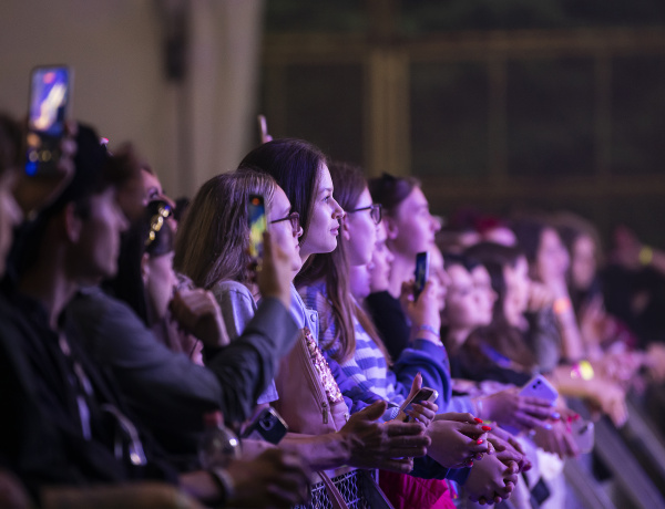 Hamarosan újra dübörög Nyíregyháza egyetlen egyetemi fesztiválja: jön a XXI. FŐHE!