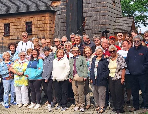 Kirándult a "Sto Lat" - Kisvasúttal és drótkötélpályán kalandoztak a Beszkidekben