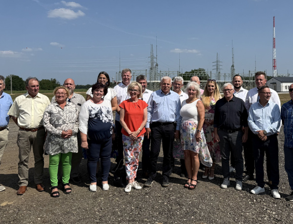 Itt épül Nyíregyháza jövője - Képviselői bejárás az ipari parkban 