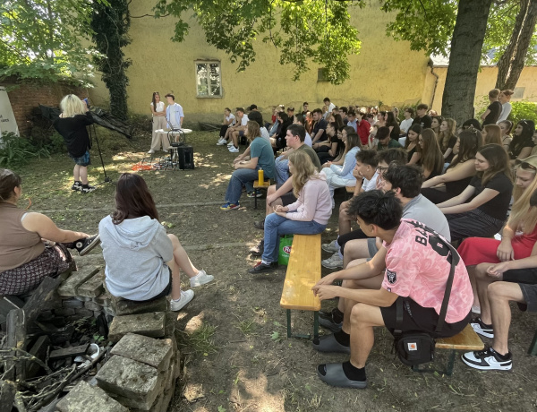 Nyitottak és grilleztek - Két eseménnyel indította a nyarat a Nyíregyházi Diák-polgármesteri Iroda a Mustárházban