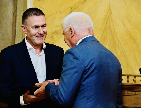 Elismerték a háziorvost – Díjat kapott dr. Gulyás Gábor