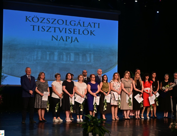 Köztisztviselők napja – Idén közel 50 közszolgálati tisztviselő részesült elismerésben