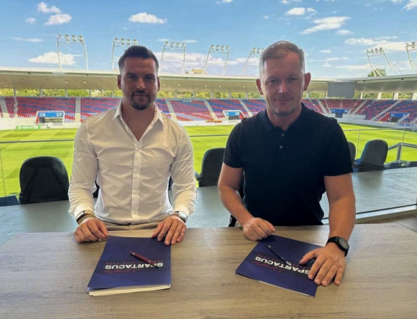 A görög első osztályból jött a Szpari új kapusa