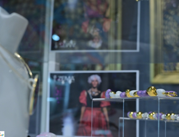 Festmények és porcelánok – Két művészeti ág különleges találkozása a Kállay Gyűjteményben