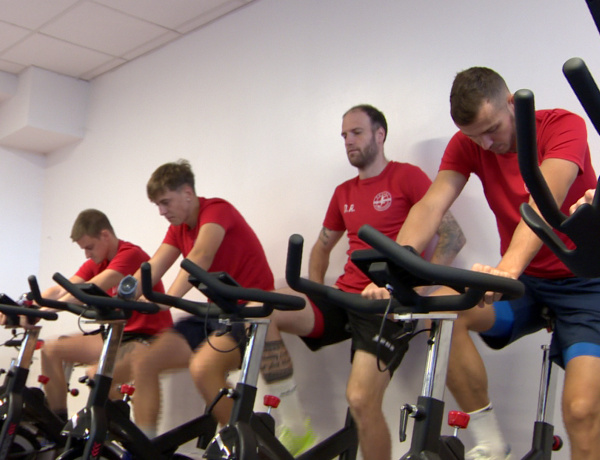 Kerékpárra pattantak a futsal játékosok                        