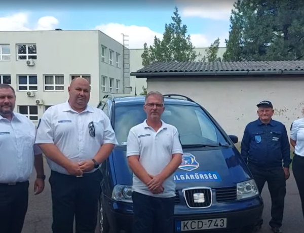 Autó ajándékba - Kocsit kaptak a nyíregyházi polgárőrök 