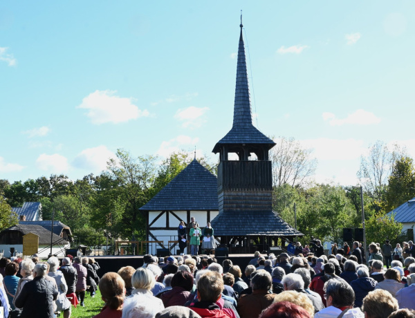 Kedvezmények - A kerékpárosoknak és a nyíregyháziaknak olcsóbb lett a Múzeumfalu