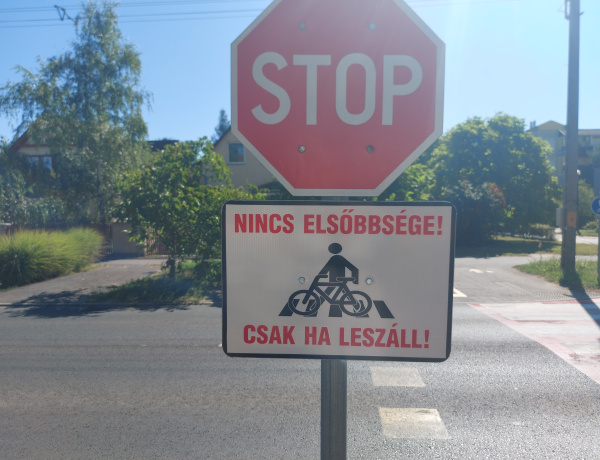 Változások a Korányi Frigyes utcai kerékpár átkelőknél 