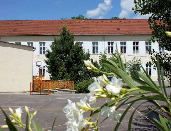 „Állatbarát gyógypedagógiai intézmény” lett  a Göllesz