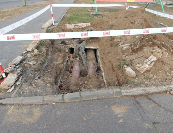 Három helyen is munkálatokat végez a városban a NYÍRTÁVHŐ