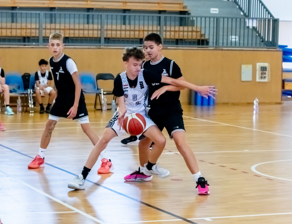 Nagy csatákat hozott a nemzetközi kosártorna                                 