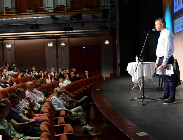 Színházi évadnyitó – Kiemelkedő évadzárás után ígéretes kezdet