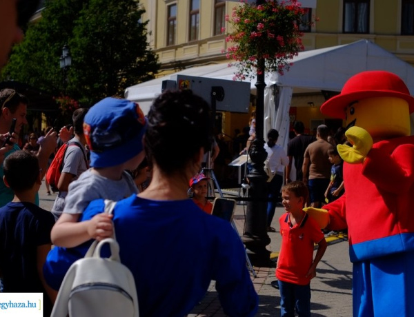 Piac, Bababörze, LEGO-nap – Nyíregyházi programajánló a hétvégére