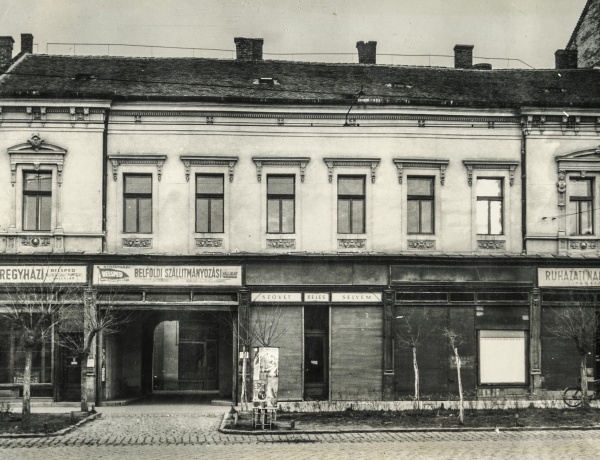 Amiről az utcák mesélnek... - Séták a Hősök terén 13.