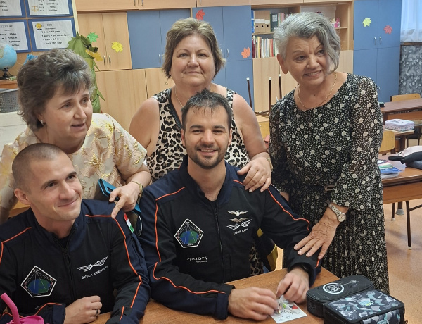 Űrhajós az iskolában – Az Apáczaiba látogatott Kapu Tibor