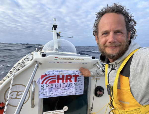 Nyíregyházán járt az „óceánjáró” – Rakonczay Gábor motivációs előadást tartott a Ridensben