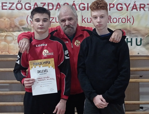 Diákolimpián a birkózók                                      