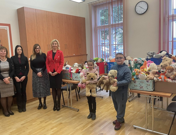 Célba jutottak a plüssállatok – A Váci Mihály tagintézmény szervezett gyűjtést
