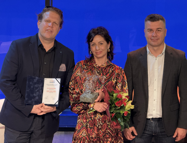 A VIDOR Fesztivál Pantalone-díját is átadták a Karinthy Színházban