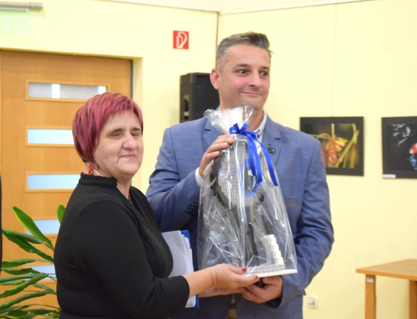 Önkéntességért Díjat kapott a Nyíregyházi Egyetem oktatója a Fehér Bot Napján