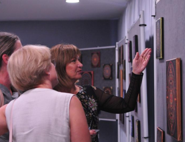 A mandalák világa a Bencs Villában – Petris Erika kiállítása nyílik