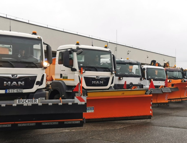 Felkészült a télre a NYÍRVV – 37 jármű áll szolgálatba a hó és síkosság ellen