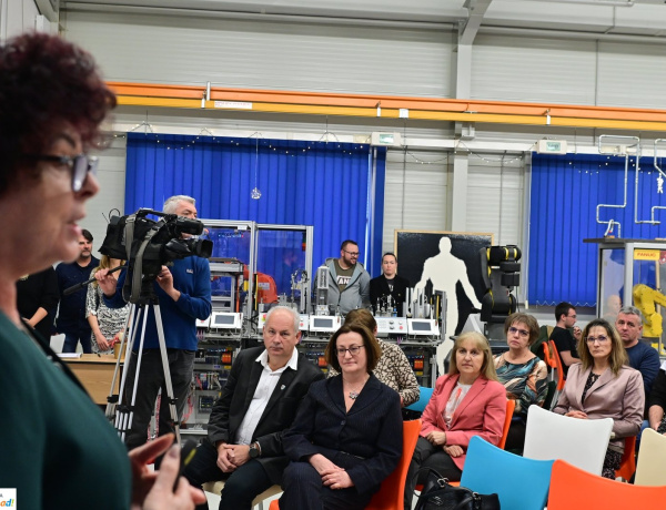 Adventi Teadélután az NYSZC-nél - élményalapú foglalkozások                           