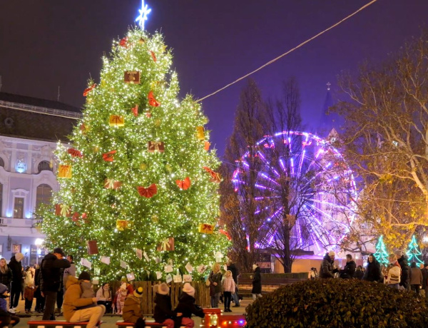 Nézze meg videónkon Nyíregyháza idei adventi forgatagát!