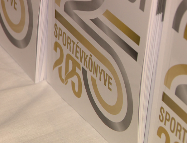 Eredmények, érdekességek, emlékezetes fotók - megjelent a 2025-ös Sportévkönyv