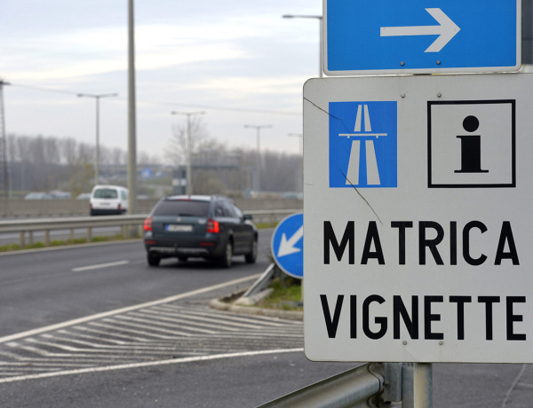 Hétfőtől megvásárolhatók a 2026-os éves autópálya-matricák – új M1 regionális jogosultsággal
